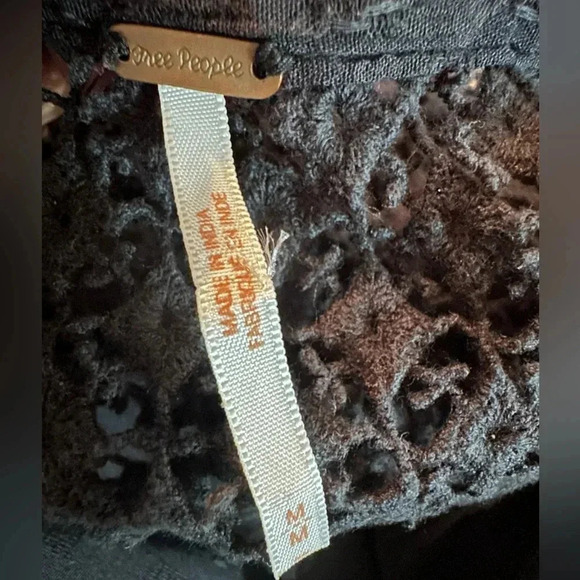 Free People button down black shirt size M - Picture 10 of 11